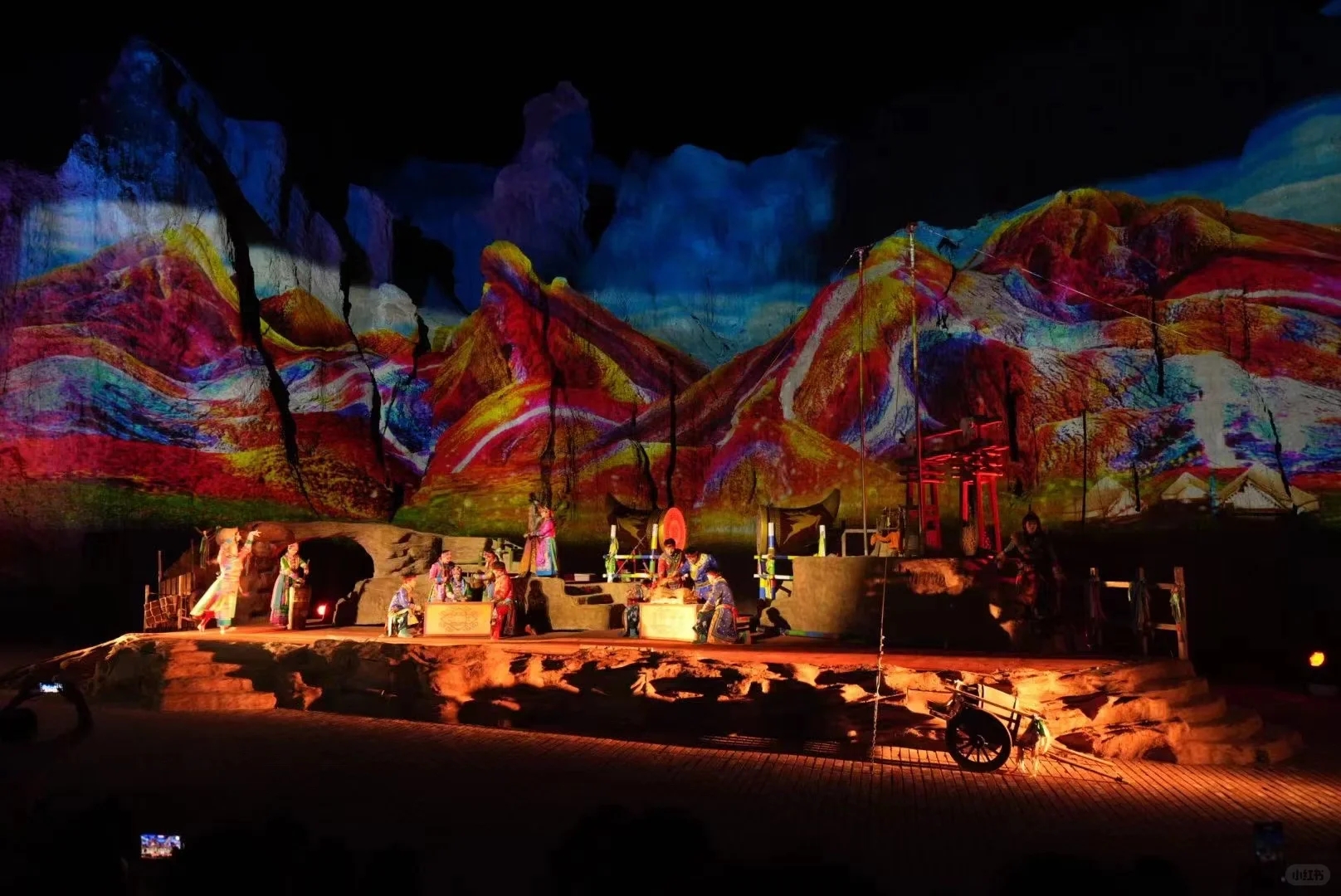 关于《阿兰拉格达》沉浸式梦幻山谷光影演艺恢复演出的通告