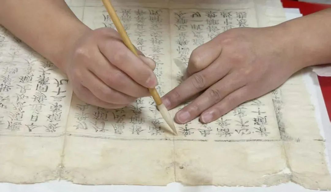 张掖大佛寺文物研究所关于开展民间纸质藏品修复公益活动的公告