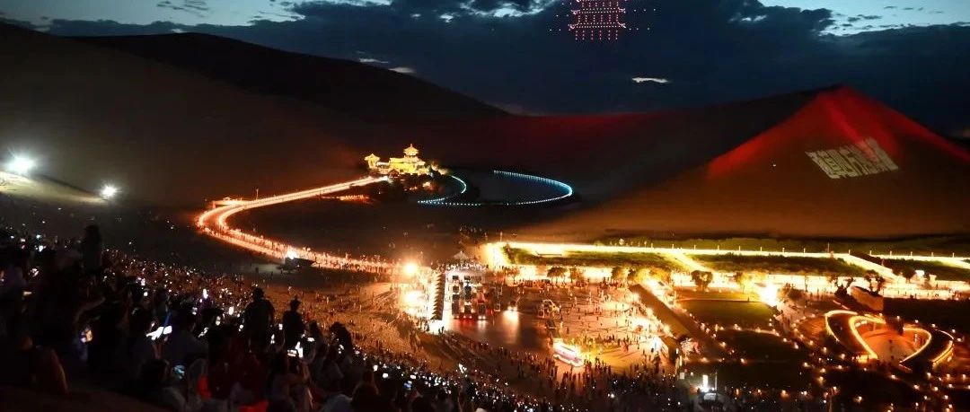 每周一、三、五、六！2025年敦煌鸣沙山月牙泉万人演唱会正式回归
