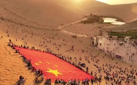 敦煌旅游通知：鸣沙山月牙泉星空万人演唱会停演！